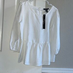 Olivia& Martin white Blouse Never worn